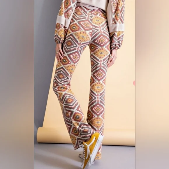 1 left 🔥! Easel Know It All Aztec Print Lounge Pants - Picture 4 of 5